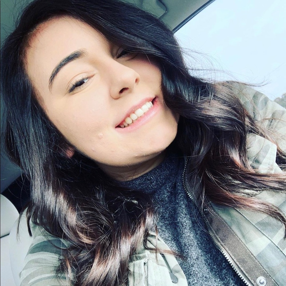 Meet your Posher, Mackayla